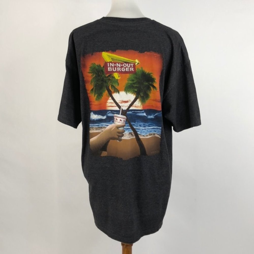 In-N-Out Burger Gray Graphic Short Sleeve Tee, Siz - Picture 3 of 4